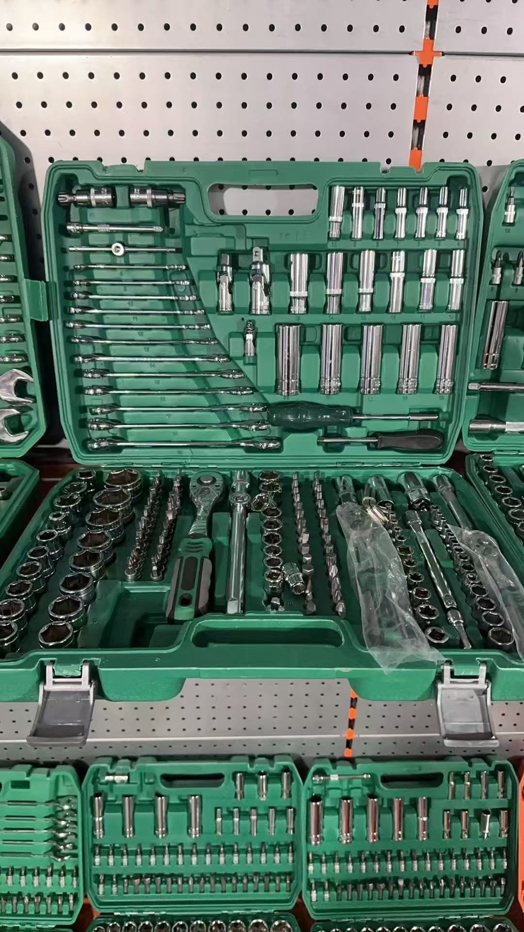 216-Piece DIY Auto Repair Tool - đánh giá và giá Gardening Tools Kit